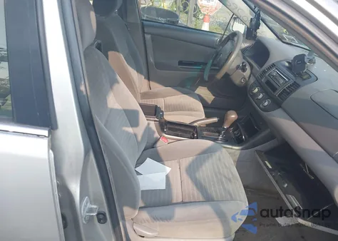 2005 Toyota Camry Le/Xle/Se from USA, damaged, VIN 4T1BE32K25U548751